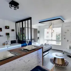 https://studio-cosy-deux-pas-du-centre-ville.hotels-rhonealpes.com